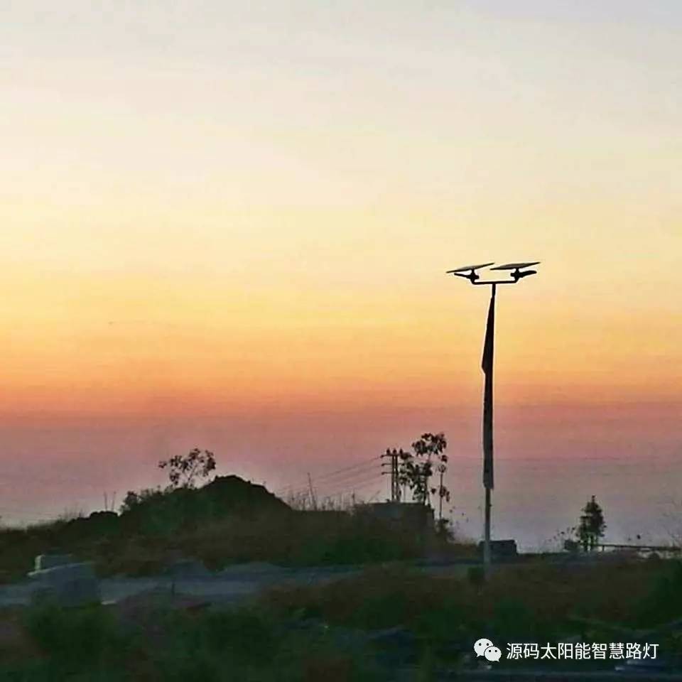 太陽能路燈，太陽能平板燈，光伏產(chǎn)業(yè)，綠色節(jié)能，太陽能路燈廠家